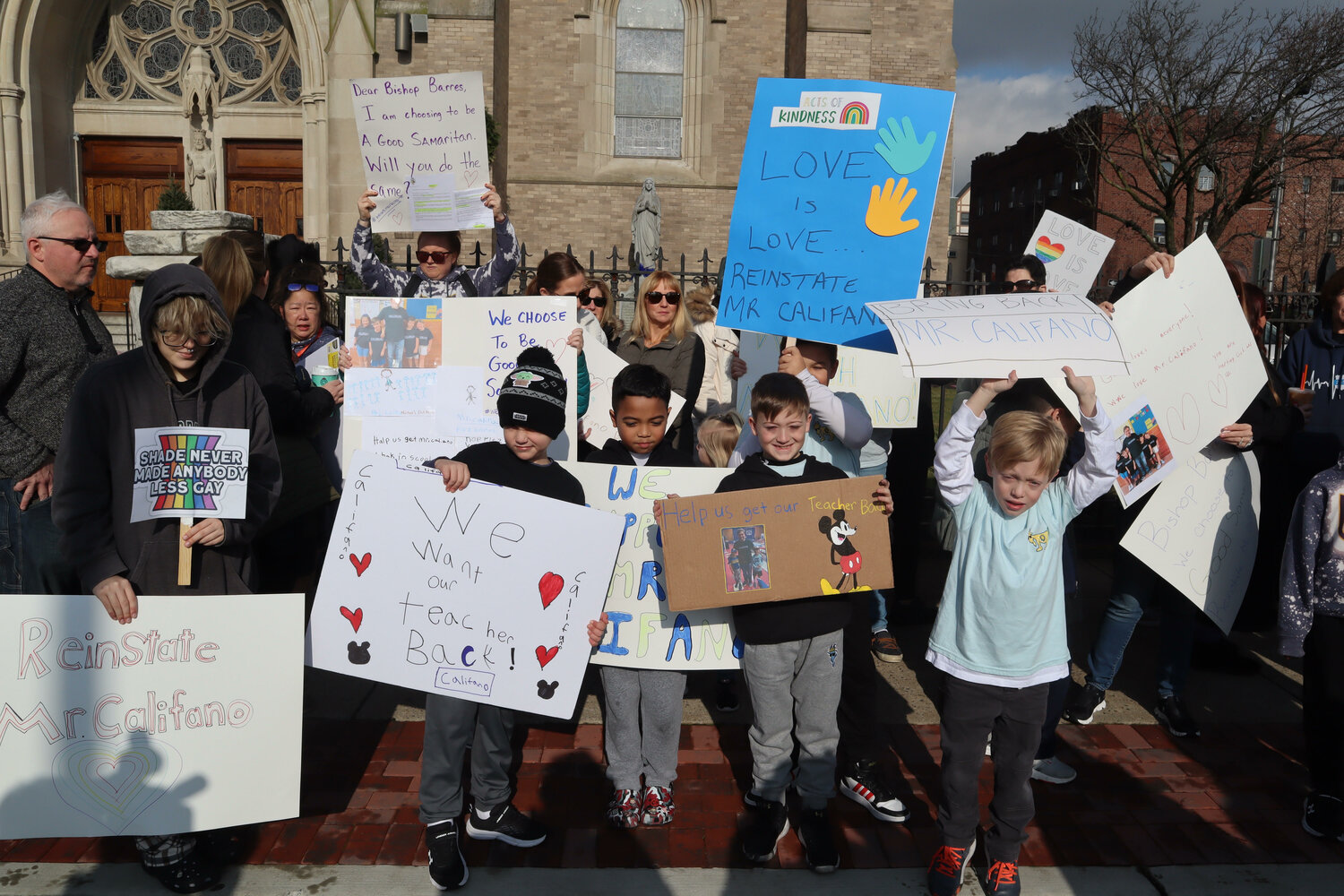 Maria Regina teacher allegedly fired over sexual orientation; school parents protested the Diocese of Rockville Centre's action - Vimarsana News