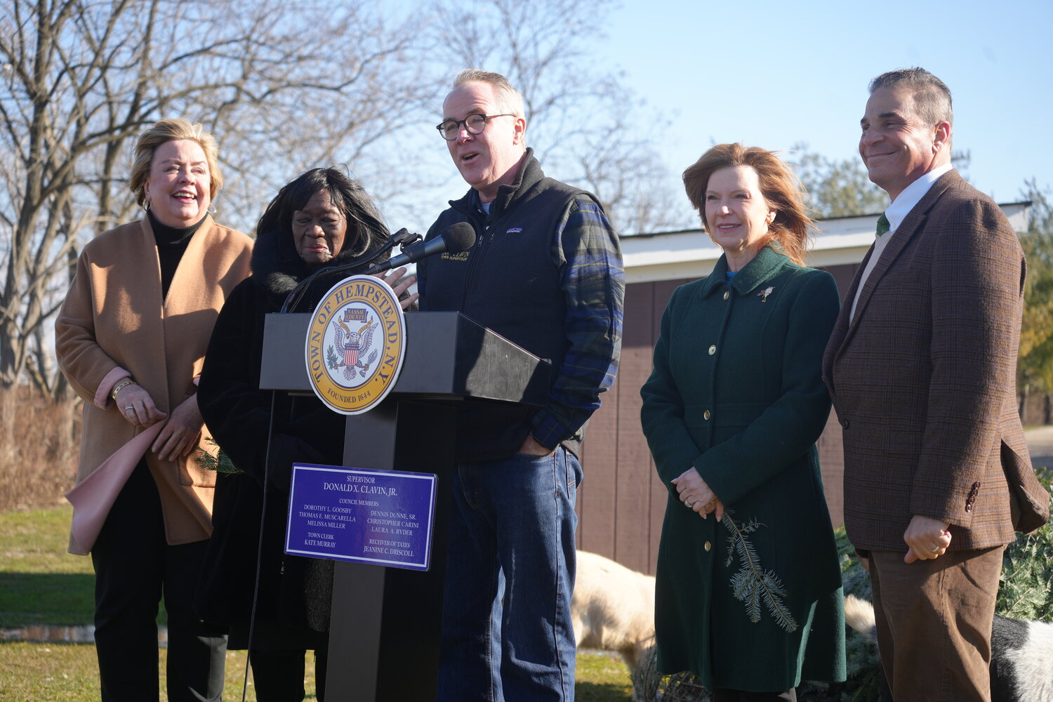 Say 'bahhh' for the Town of Hempstead's Mulchfest | Herald Community Newspapers - Vimarsana News