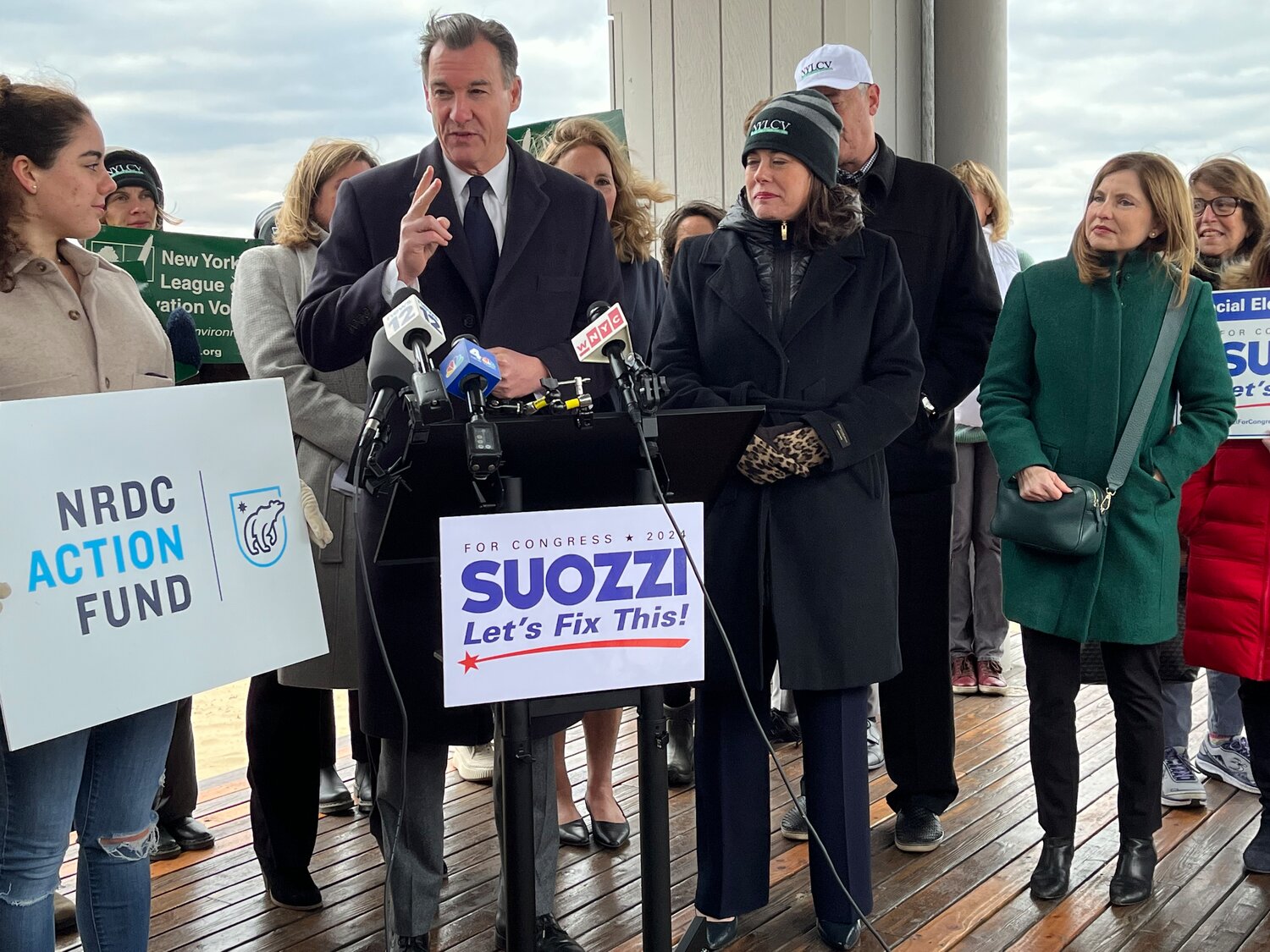 Environment concerns both Tom Suozzi and Mazi Pilip in special election for New York's 3rd Congressional District - Vimarsana News