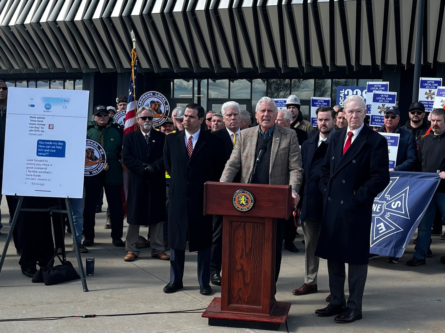 Blakeman says texts prove collusion between Hofstra, casino competitor ...