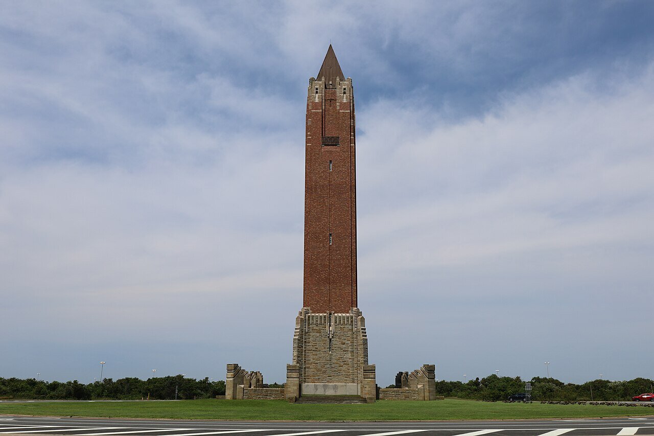 Jones Beach State Park, marked by the iconic “pencil” water tower, is home to the Jones Beach Energy & Nature Center.