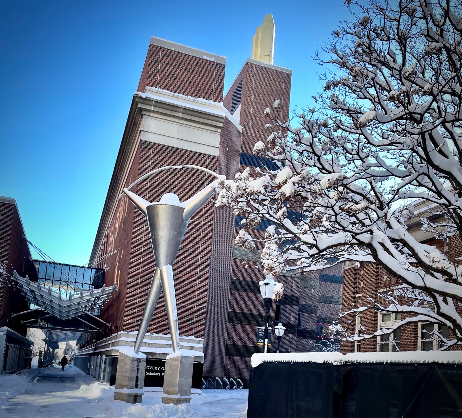 #3) Outside the Mechanical Engineering Building rises the “Platonic figure“ by local favorite, Andrew Leicester.