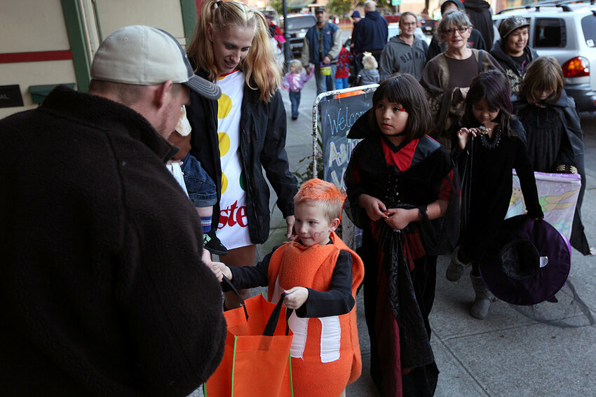 Families and kids can enjoy spooky games and candy prizes at Battle Ground&rsquo;s annual Halloween Fright Night from 4 p.m. to 6 p.m. on Thursday, Oct. 31, at the Battle Ground Community Center. Trick-or-treaters can find more candy at the trunk-or-treat at the Community Center&rsquo;s east parking lot, where residents park their decorated vehicles to hand out candy.