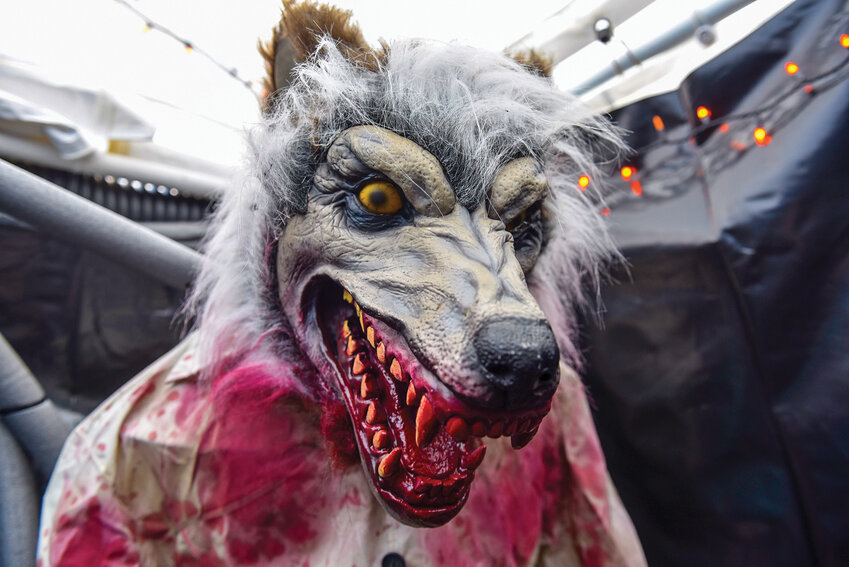 Rex&rsquo;s Haunted House in Ridgefield will scare guests with werewolves, scarecrows and other Halloween frights. Open from 6 p.m. to 9 p.m. on Oct. 25, Oct. 26 and Oct. 31, the family-run attraction features themed decorations, jumpscares and candy for those attending on Halloween. Rex's Haunted House is located at 1018 NW 179th St. in Ridgefield.