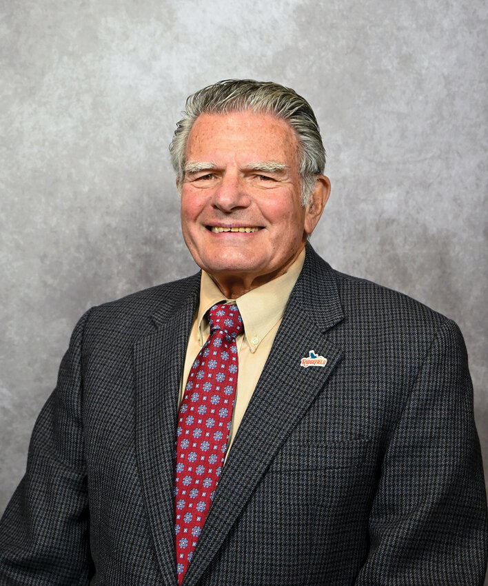 Ridgefield Mayor Ron Onslow announced his retirement, effective Jan. 10, 2025, after serving 17 years on the City Council. Reflecting on his service, the mayor said securing emergency reserve funds and bringing key businesses like Rosauers were among his proudest accomplishments.