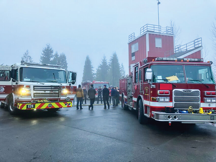 An engine crew from Clark-Cowlitz Fire Rescue (CCFR), Clark County Fire District 10 and 3 departed on Thursday, Jan. 9, to help assist in structural fire suppression and further aid in the firefighting efforts in and around Los Angeles.