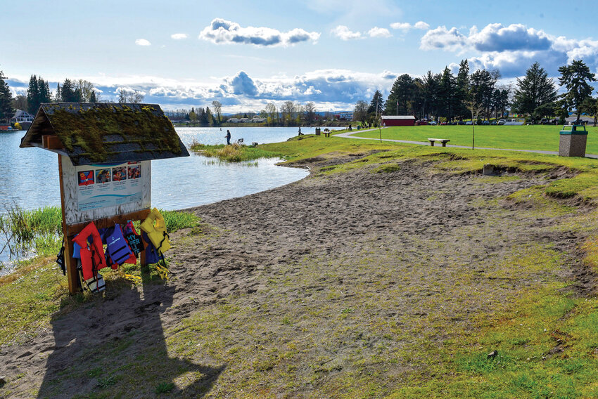 The Woodland City Council unanimously approved a contract to begin engineering and design work for Horseshoe Lake Park improvements on Monday, June 2. Planned design elements include a paved parking lot, new restrooms near the skate park, sidewalks, pedestrian paths and a multimodal trail connecting the park to neighborhoods south of the park.