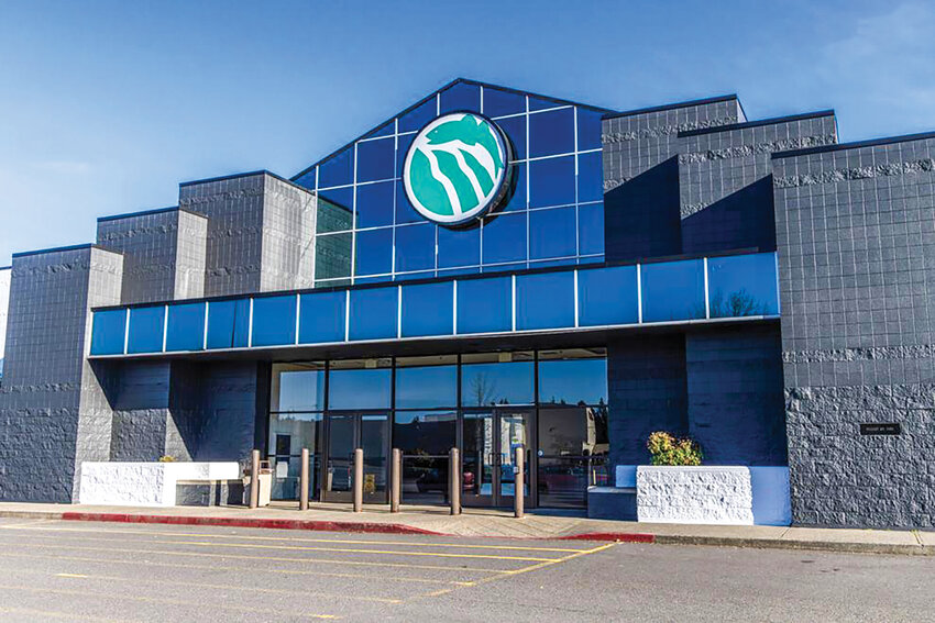 A new emblem hangs on the Kelso mall on Jan. 22, 2025, as owners began to rebrand the Three Rivers Mall to Three Rivers Crossing.