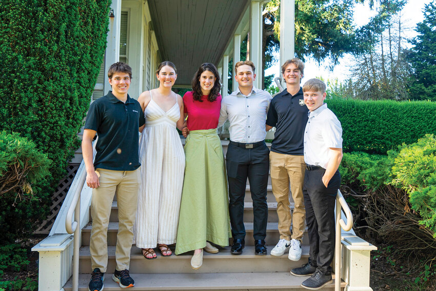 Rep. Marie Gluesenkamp Perez hosted a send-off dinner for her U.S. service academy nominees this spring.