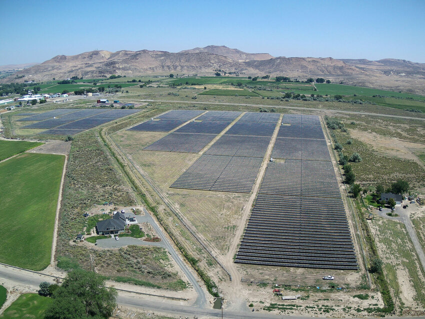 Cypress Creek Renewables, the company proposing to build the Carriger Solar project in eastern Washington, currently operates this solar farm in Vale, Oregon. It is a 13 megawatt farm compared to Carriger which would generate 160 megawatts of electricity. (Courtesy of Cypress Creek Renewables)