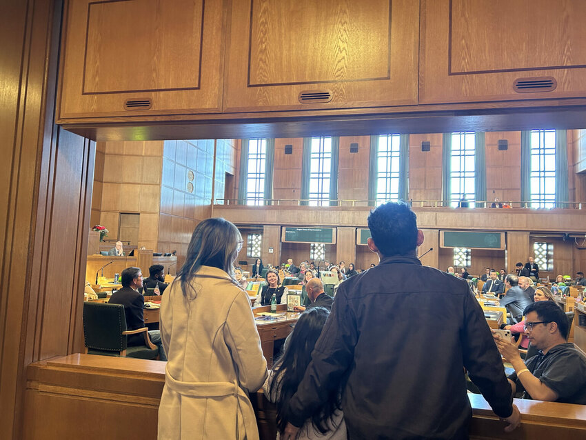 Lawmakers in the Oregon House of Representatives welcomed Darianny Gonz&aacute;lez, her husband Yohendry Crespo and their child Diana Crespo to the Oregon Capitol on February 11, 2026. (Photo by Mia Maldonado/Oregon Capital Chronicle)