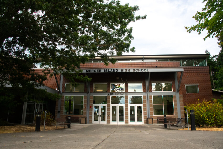 A photograph of Mercer Island High School on Aug 8, 2025.