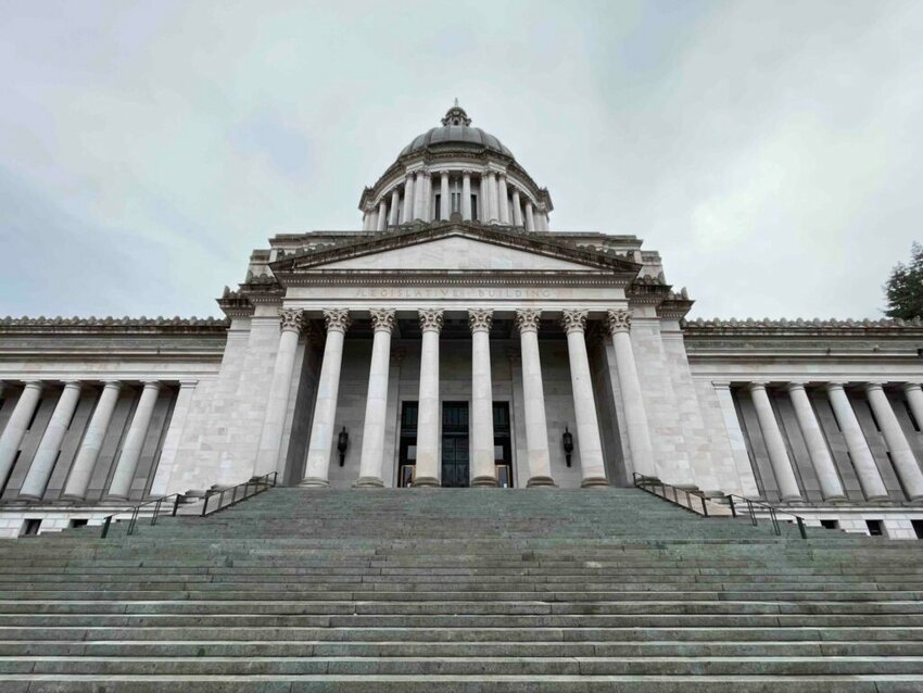 The Washington state Capitol on Nov. 11, 2024. (Photo by Bill Lucia/Washington State Standard)