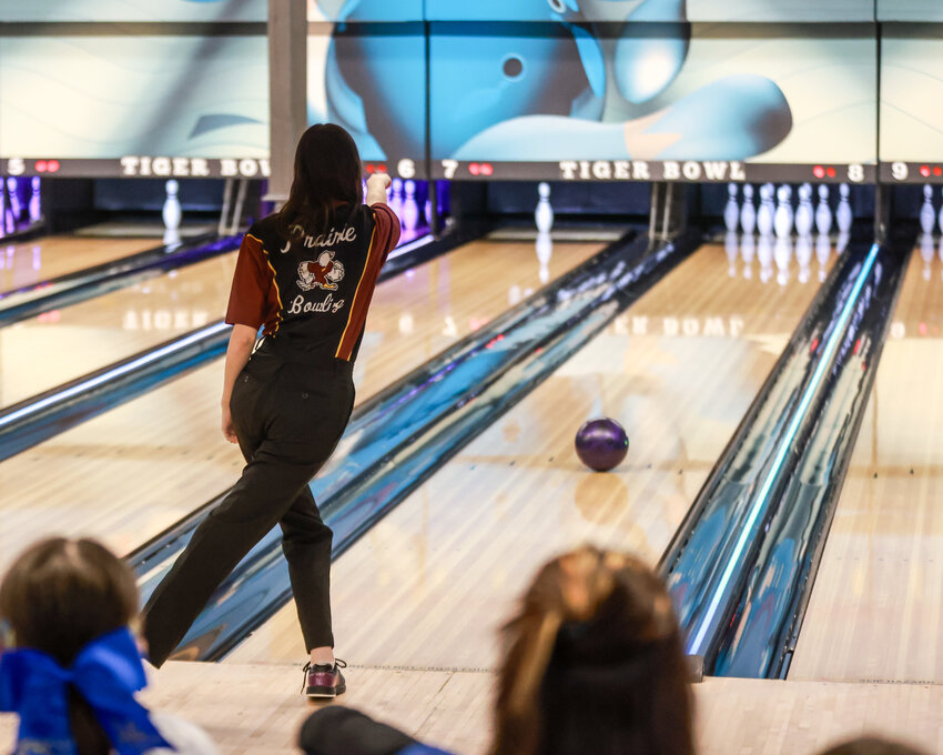 Battle Ground Public Schools seeks community support to raise a minimum of $8,700 for the bowling programs at Battle Ground and Prairie high schools by Oct. 27.