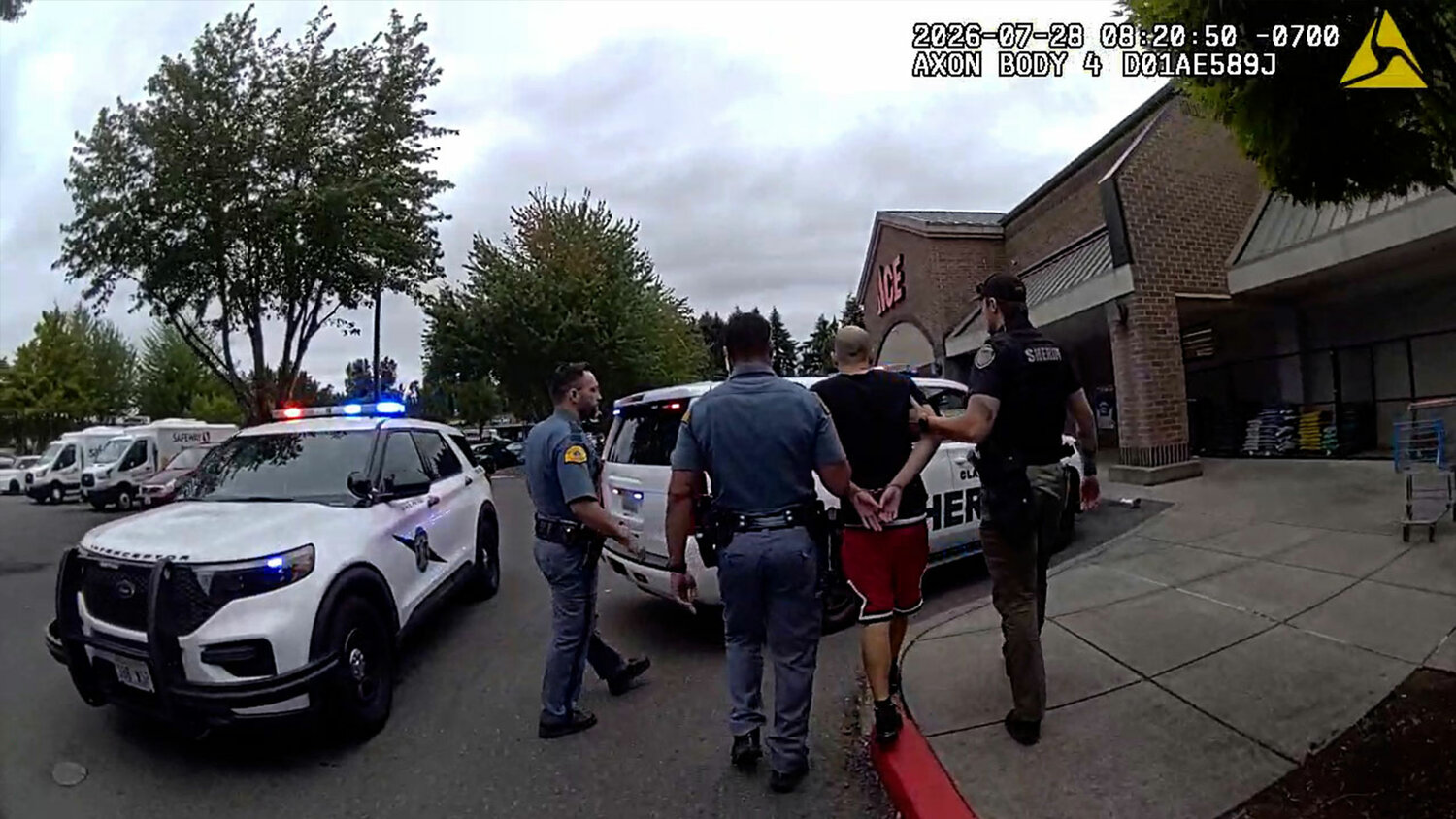 Man who reported Hazel Dell stabbing arrested after wrong-way chase the following week - The Reflector
