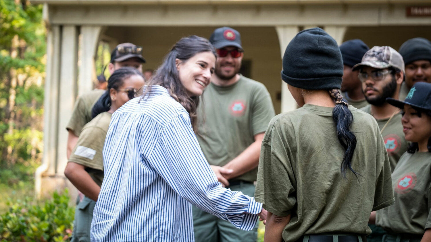 Gluesenkamp Perez visits High Lava Fire command center