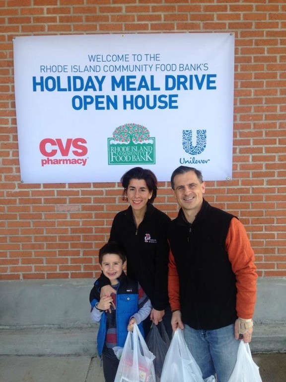 Open Fire Cooking Recipes Raimondo Attends RI Community Food Bank s Holiday Meal 