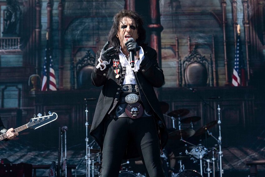 Alice Cooper has performed in these 10 Arizona cities